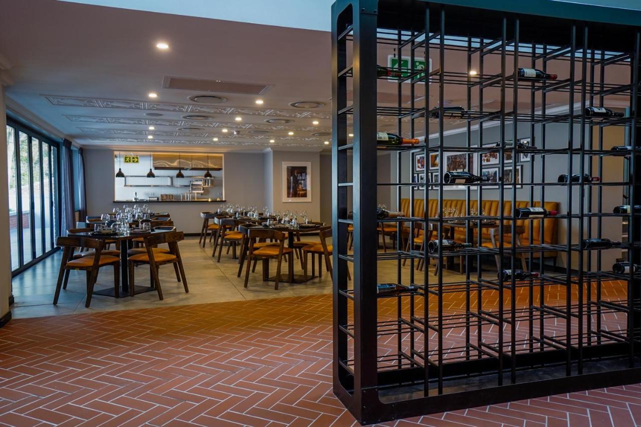 Sanctuary Mandela Hotel Johannesburg Eksteriør billede